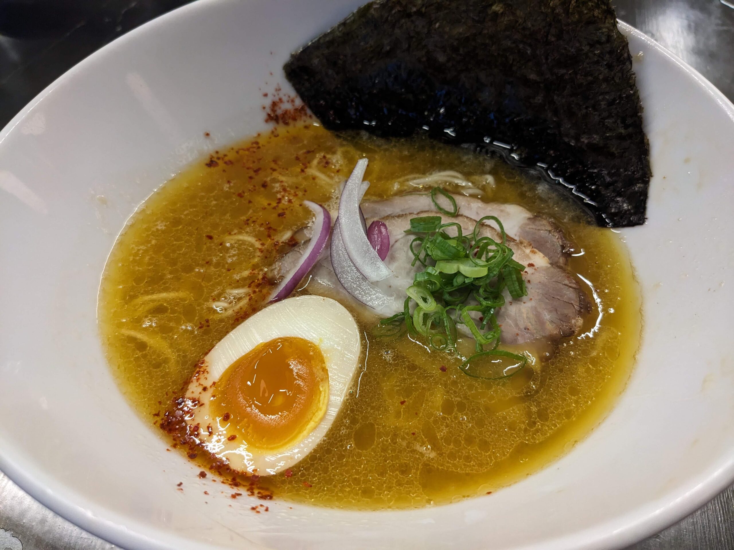 パリで食べられるラーメン SANJO